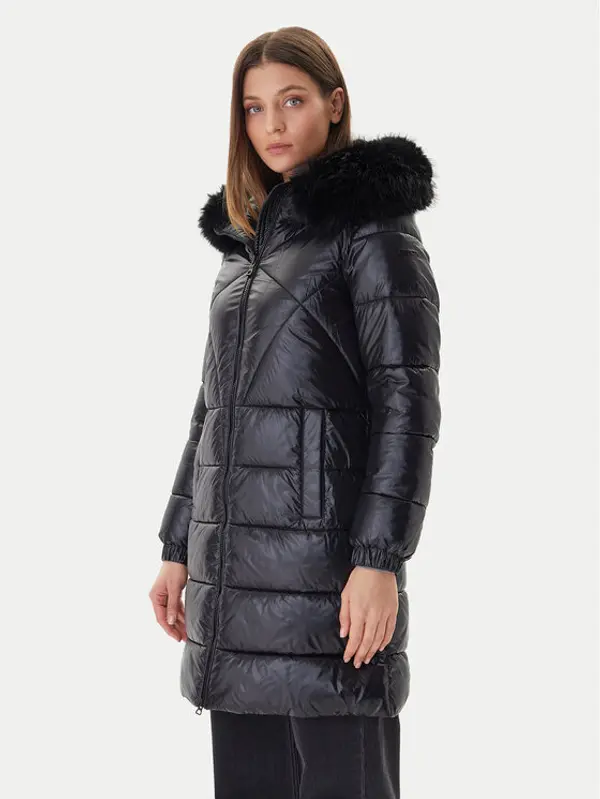 Geox Geox Zimska jakna Backsie W5628H T3121 F9000 Crna Regular Fit