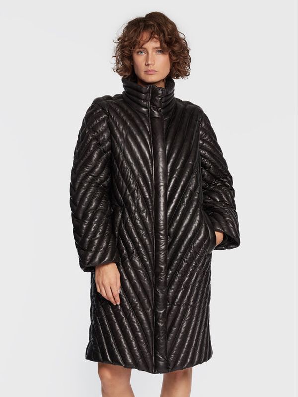 Gestuz Gestuz Prijelazna jakna Rosella 10906522 Crna Relaxed Fit