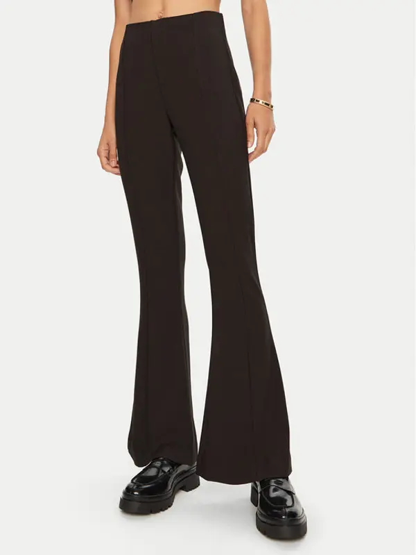 Gina Tricot Gina Tricot Hlače Slim Bootcut Trousers 22856 Crna Bootcut Fit