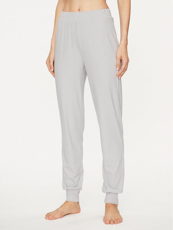 Guess Guess Donji dio trenerke O3BB00 KBXB2 Siva Regular Fit