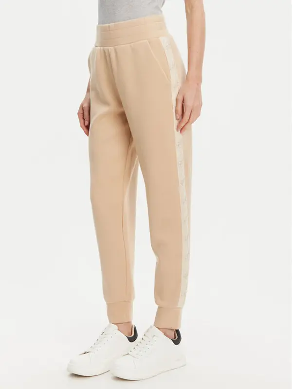 Guess Guess Donji dio trenerke W5YB11 KBYE2 Bež Regular Fit