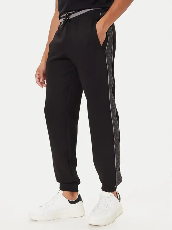 Guess Guess Donji dio trenerke Z5BB18 KB3P2 Crna Regular Fit