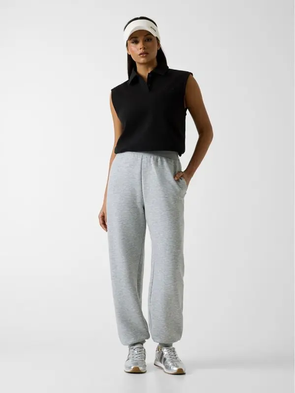 Guess Guess Hlače 181395 Siva Classic Fit