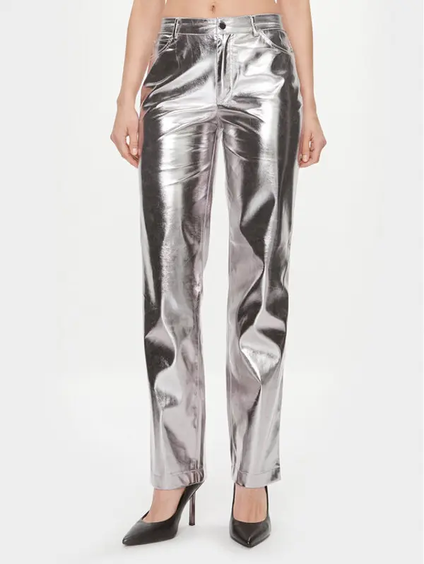 Guess Guess Hlače od imitacije kože W4RB33 WFWP0 Srebrna Regular Fit