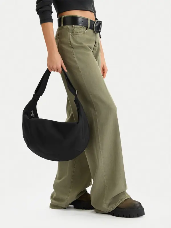 Guess Jeans Guess Jeans Torbica CWBEO-GUESS-M-002-09 Crna