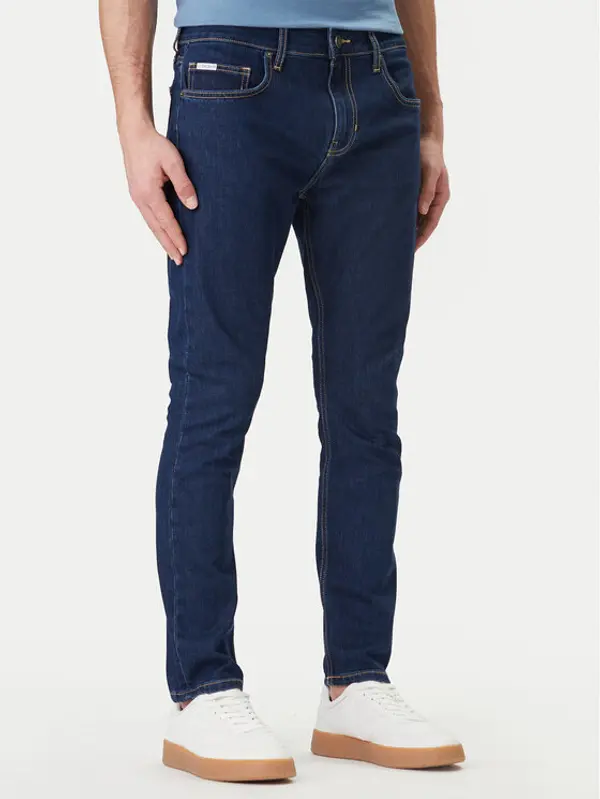 Guess Jeans Guess Jeans Traperice M6RA0F D6326 Tamnoplava Regular Fit