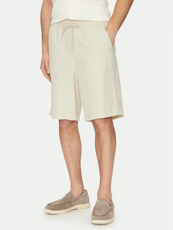 Guess Guess Kratke hlače F5GD00 WH4J0 Zelena Regular Fit