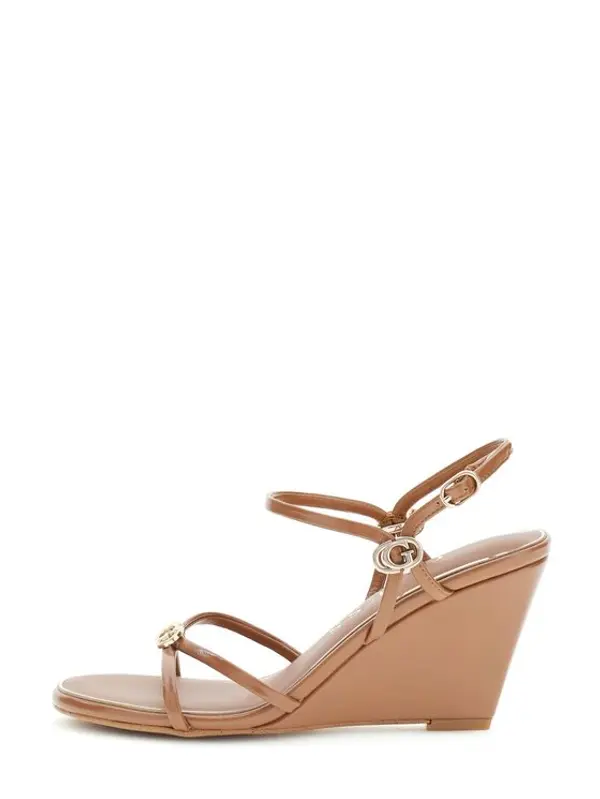 Guess Guess Sandale 182988 Bež