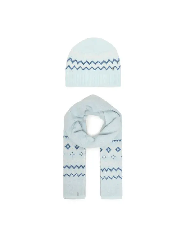 Guess Guess Set šal i kapa W5PZ18 Z3LQ0 Plava Regular Fit