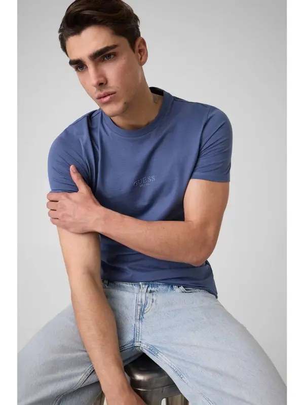 Guess Guess T-shirt 153107 Plava Classic Fit