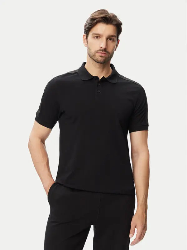 Guess Guess T-shirt 183090 Crna Classic Fit