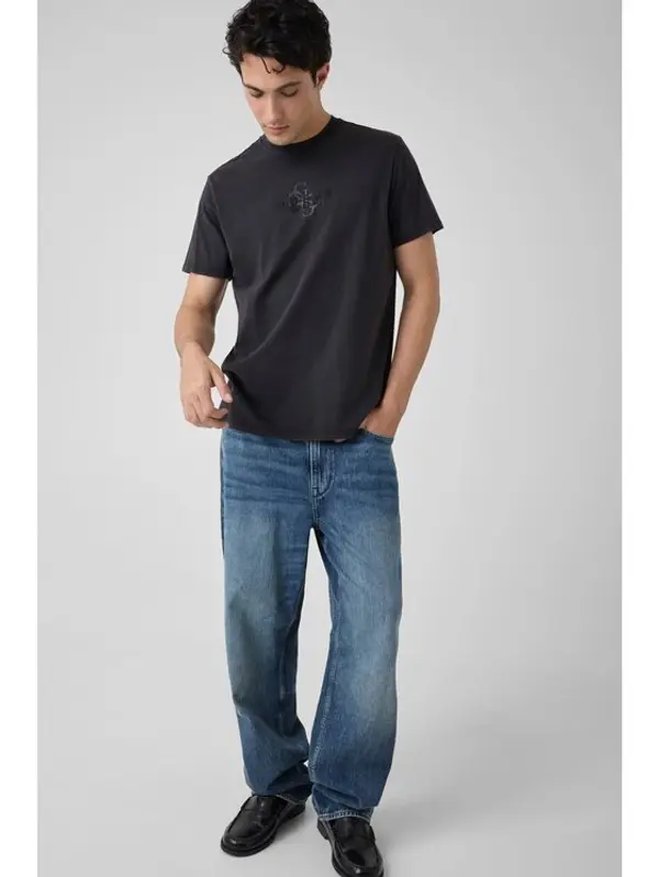 Guess Guess T-shirt 183291 Crna Classic Fit