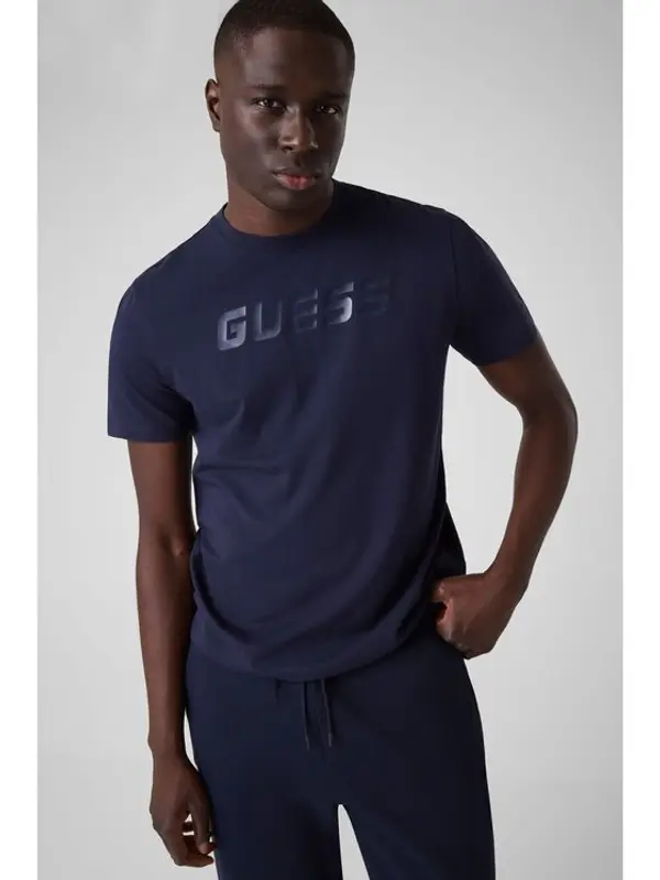 Guess Guess T-shirt 183446 Plava Classic Fit