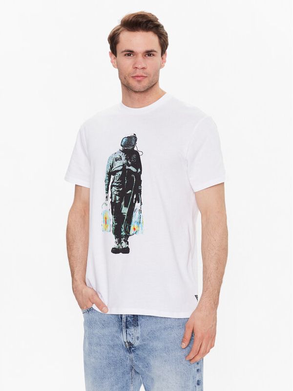 Guess Guess T-shirt Saceman M3GI79 K9RM3 Bijela Regular Fit