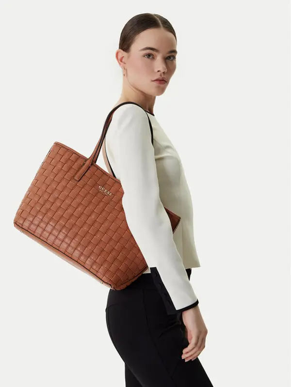 Guess Guess Torbica Sandy HWWG84 18230 Smeđa