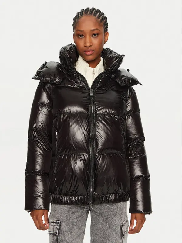 Hetregó Hetregó Pernata jakna Rose 8N723 Crna Oversize