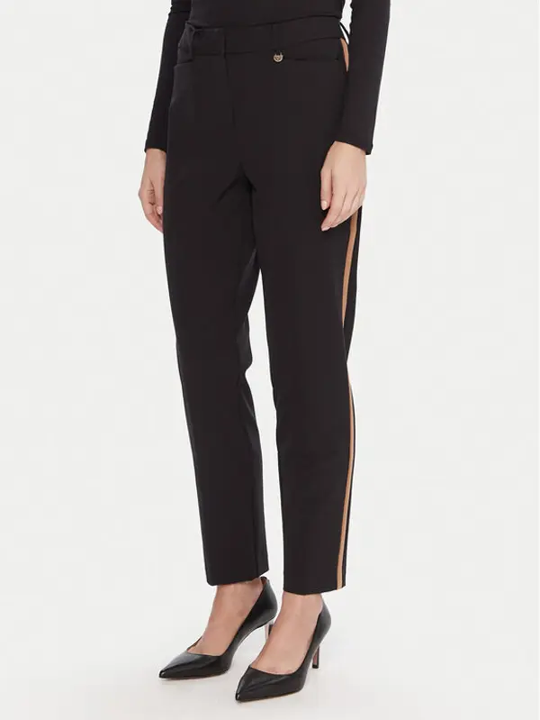 LOLA CASADEMUNT LOLA CASADEMUNT Chino LF2514021 Crna Regular Fit