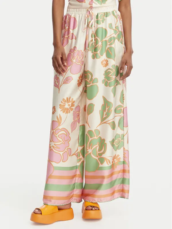 Maaji Maaji Hlače Ophelia PT1836CPA005 Šarena Relaxed Fit
