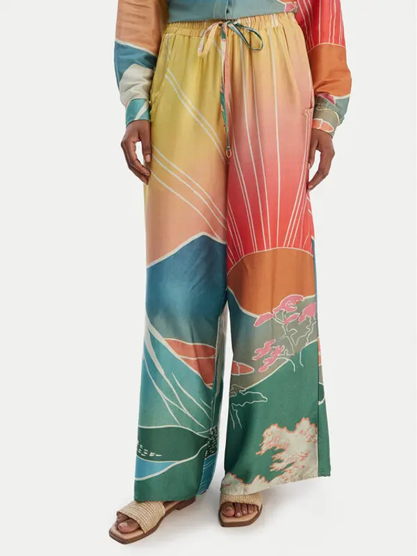 Maaji Maaji Hlače Sakura Scenery Ophelia PT1836CPA007 Žuta Relaxed Fit