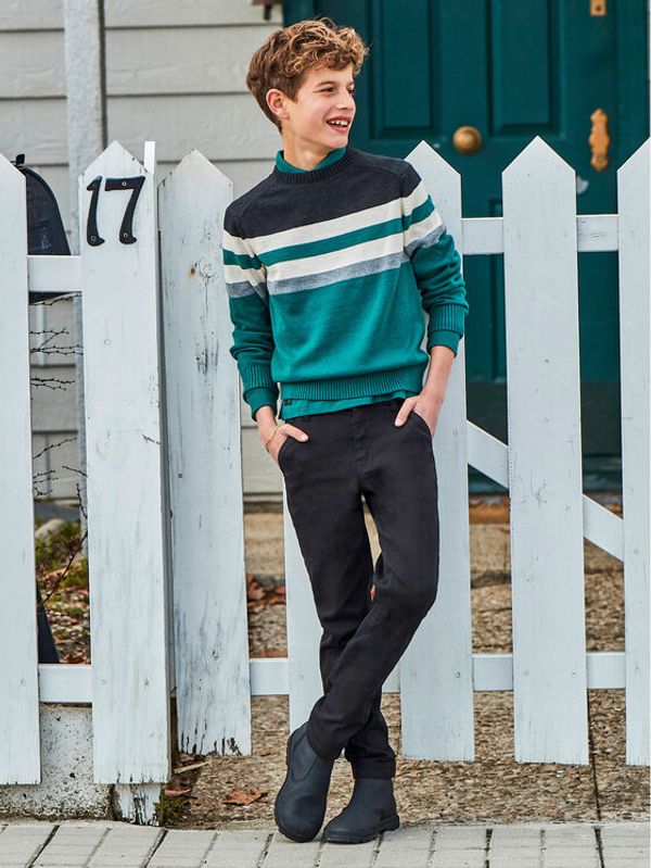 Mayoral Mayoral Traperice 582 Crna Slim Fit