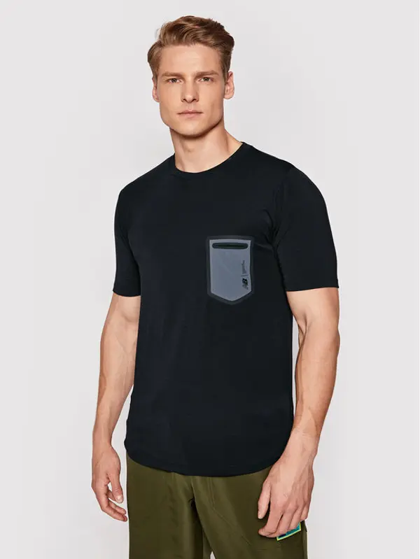 New Balance New Balance T-shirt MT03173 Crna Regular Fit