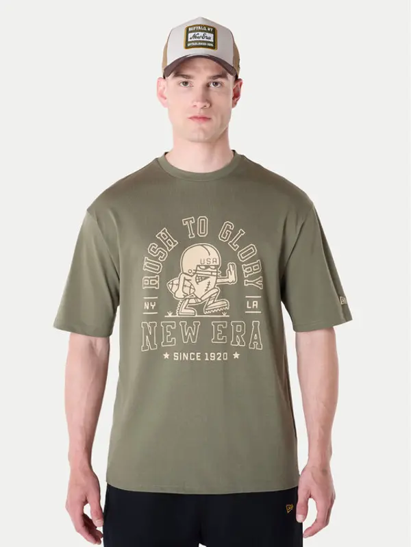 new era New Era T-shirt Football Graphic 60596409 Zelena Regular Fit