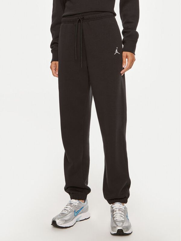 Nike Nike Donji dio trenerke Brooklyn FN4494 Crna Regular Fit