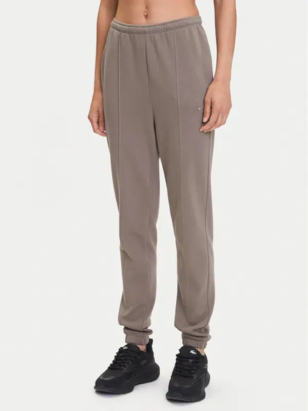Nike Nike Donji dio trenerke Chill Terry FN2434 Smeđa Regular Fit