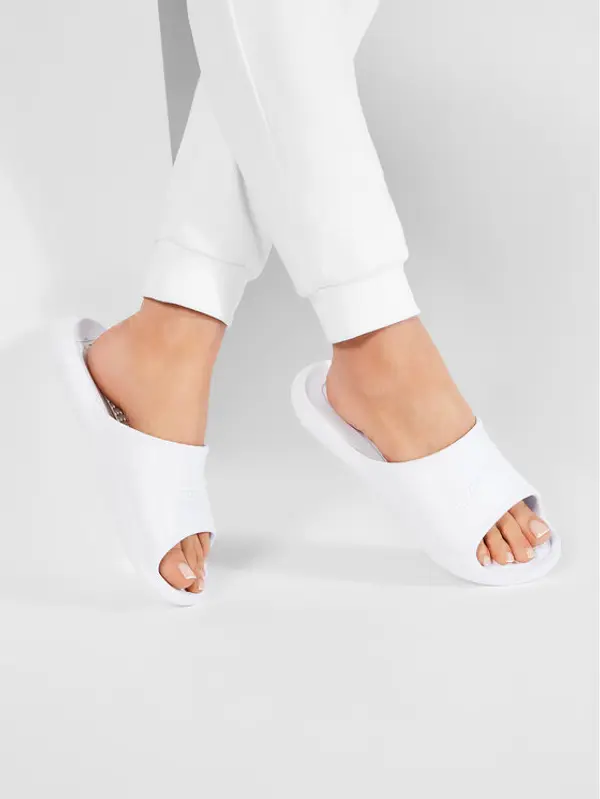 Nike Nike Natikače Victori One Shwer Slide CZ7836 100 Bijela