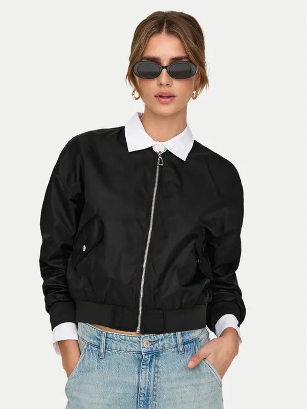 Only ONLY Bomber Tatjano 15336394 Crna Regular Fit