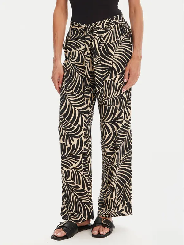 Only ONLY Hlače Nova 15264446 Crna Regular Fit
