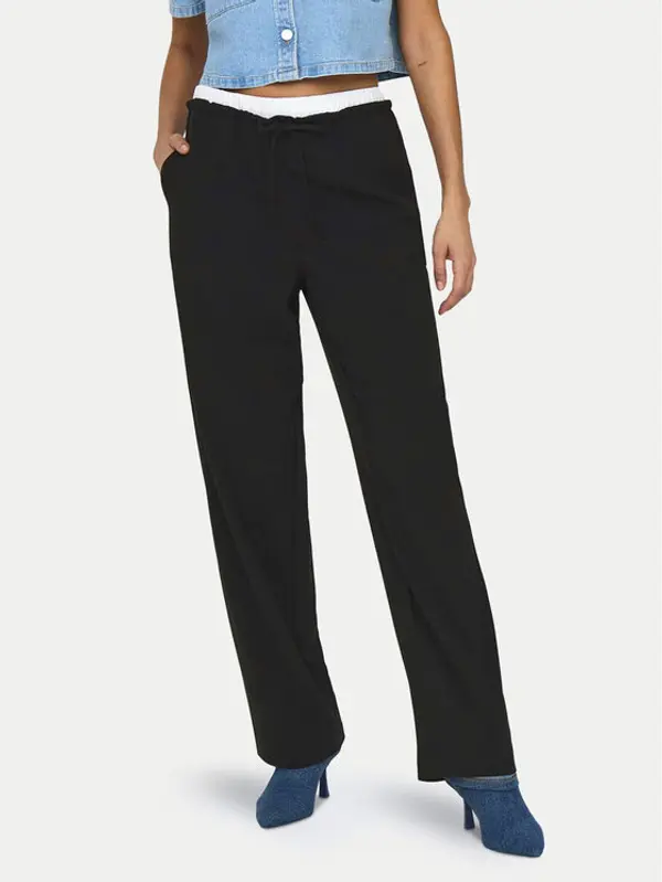 Only ONLY Hlače Tille 15338509 Crna Straight Fit