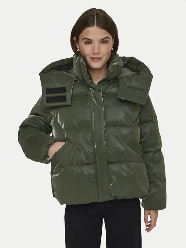 Only ONLY Zimska jakna Bergen 15351969 Zelena Oversize