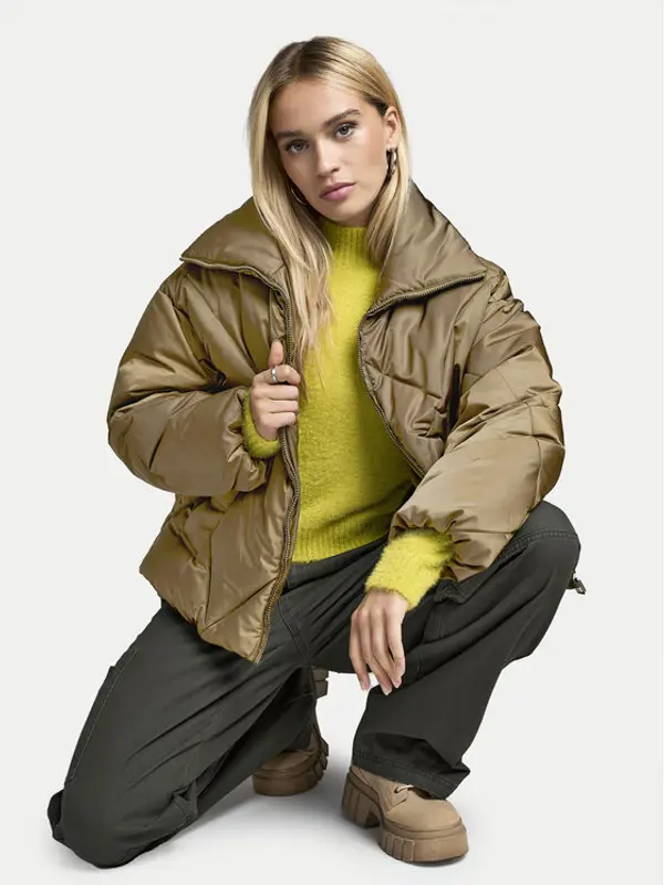 Only ONLY Zimska jakna Pippi 15322803 Smeđa Regular Fit