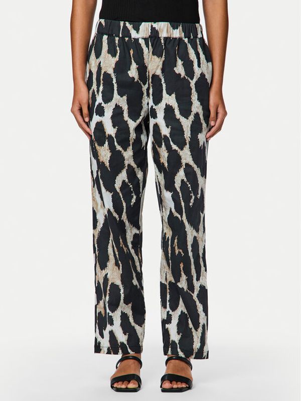 Pieces Pieces Hlače Jade 17155365 Crna Straight Fit