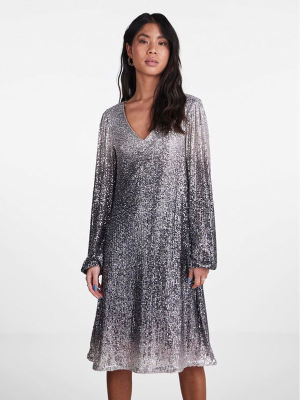 Pieces Pieces Koktel haljina 17143856 Srebrna Regular Fit