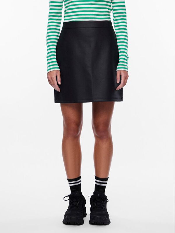 Pieces Pieces Suknja od imitacije kože 17140265 Crna Regular Fit