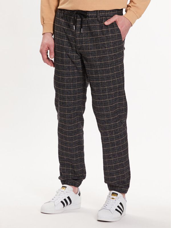 Redefined Rebel Redefined Rebel Chino Romeo 216213 Crna Chino Fit