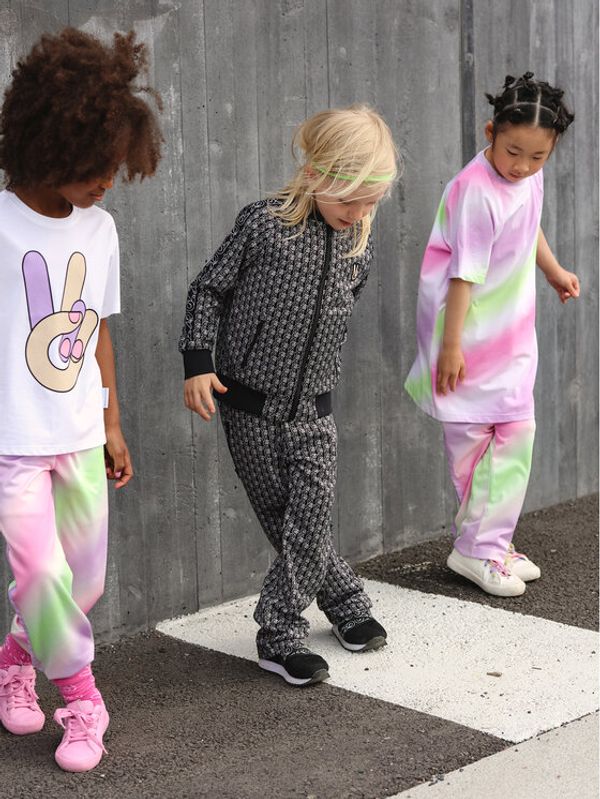 Reima Reima Donji dio trenerke MINNA PARIKKA Peace 5200210A Crna Regular Fit