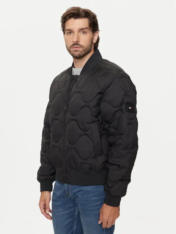 Tommy Hilfiger Tommy Hilfiger Bomber MW0MW37341 Crna Regular Fit