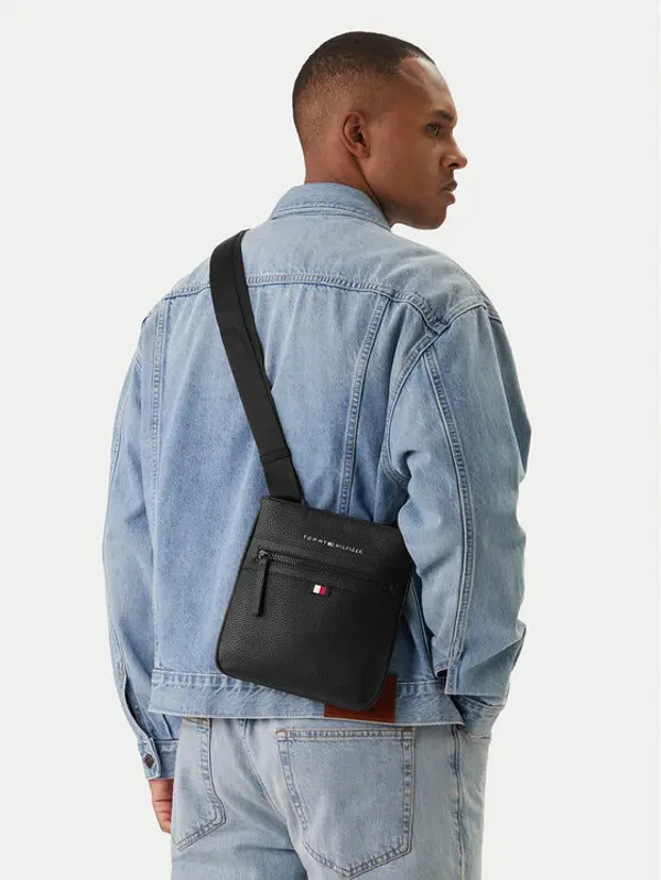 Tommy Hilfiger Tommy Hilfiger Crossover torbica Essential Pu Mini Crossover AM0AM09505 Crna