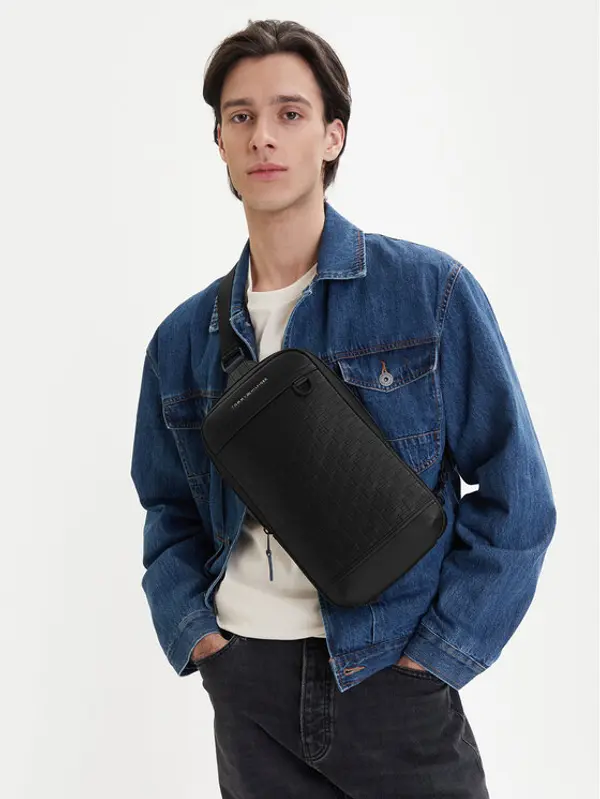 Tommy Hilfiger Tommy Hilfiger Crossover torbica Th Modern Slingpack AM0AM14024 Crna