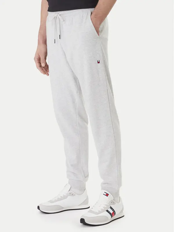 Tommy Hilfiger Tommy Hilfiger Donji dio trenerke UM0UM03664 Siva Regular Fit