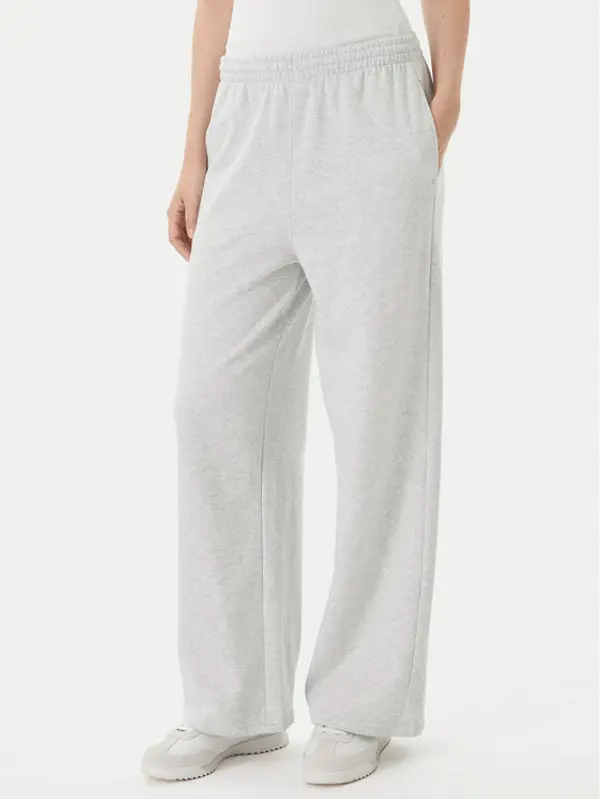 Tommy Hilfiger Tommy Hilfiger Donji dio trenerke UW0UW06180 Siva Wide Leg