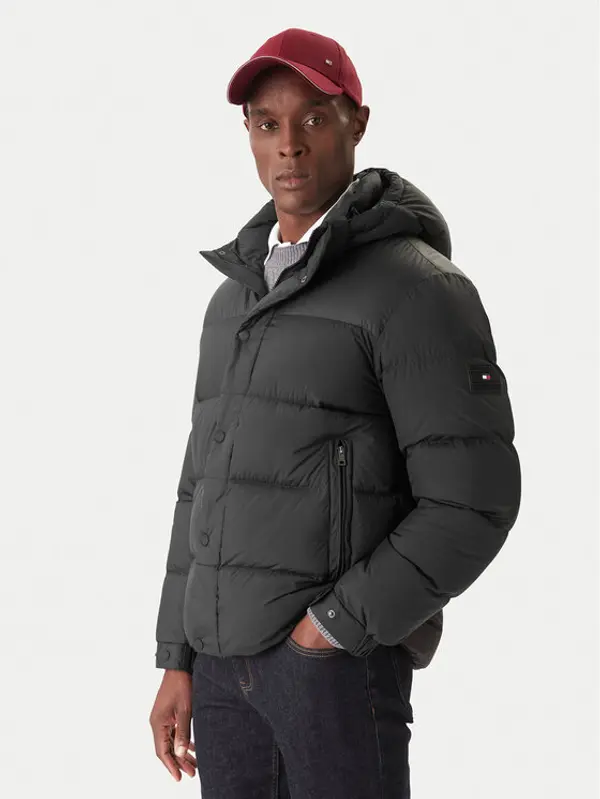 Tommy Hilfiger Tommy Hilfiger Pernata jakna MW0MW36569 Crna Regular Fit