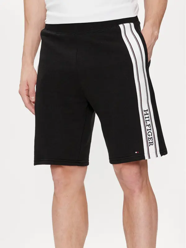 Tommy Hilfiger Tommy Hilfiger Sportske kratke hlače UM0UM03200 Crna Regular Fit