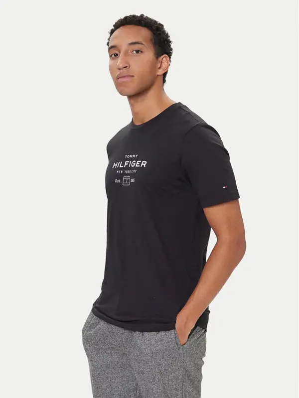 Tommy Hilfiger Tommy Hilfiger T-shirt Stack Graphic MW0MW40002 Crna Regular Fit