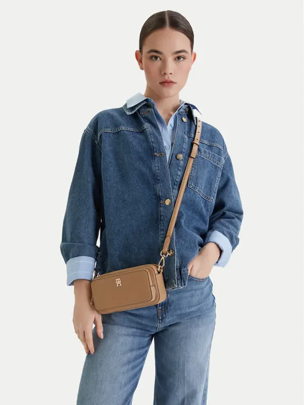 Tommy Hilfiger Tommy Hilfiger Torbica Th Daily Camera Bag AW0AW18377 Smeđa