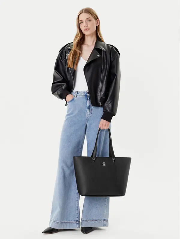 Tommy Hilfiger Tommy Hilfiger Torbica Th Emblem Tote AW0AW15178 Crna