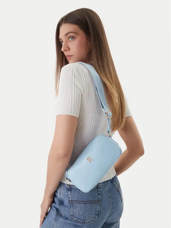 Tommy Hilfiger Tommy Hilfiger Torbica Th Essential Camera Bag AW0AW18370 Svijetloplava